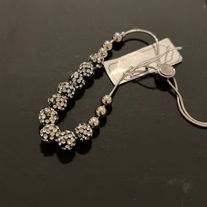 Jessica Simpson pull bracelet